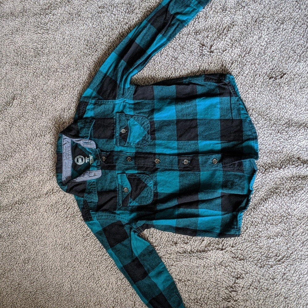 🌻 Button Up Flannel Shirt